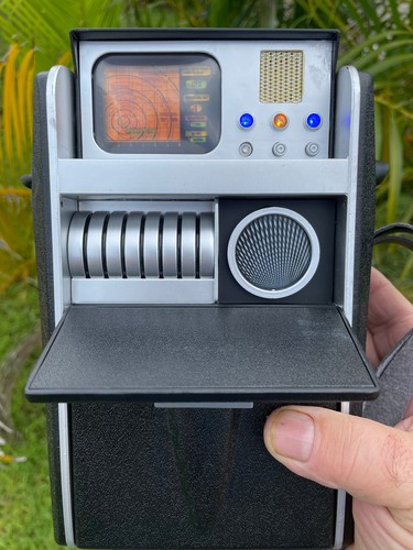 STAR TREK DIAMOND SELECT 1 TO1 SCIENCE TRICORDER