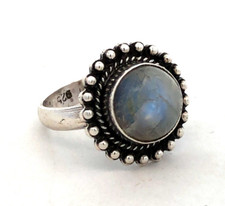 Vintage 925 Sterling Silver Round Cabochon Moonstone Solitaire Ring