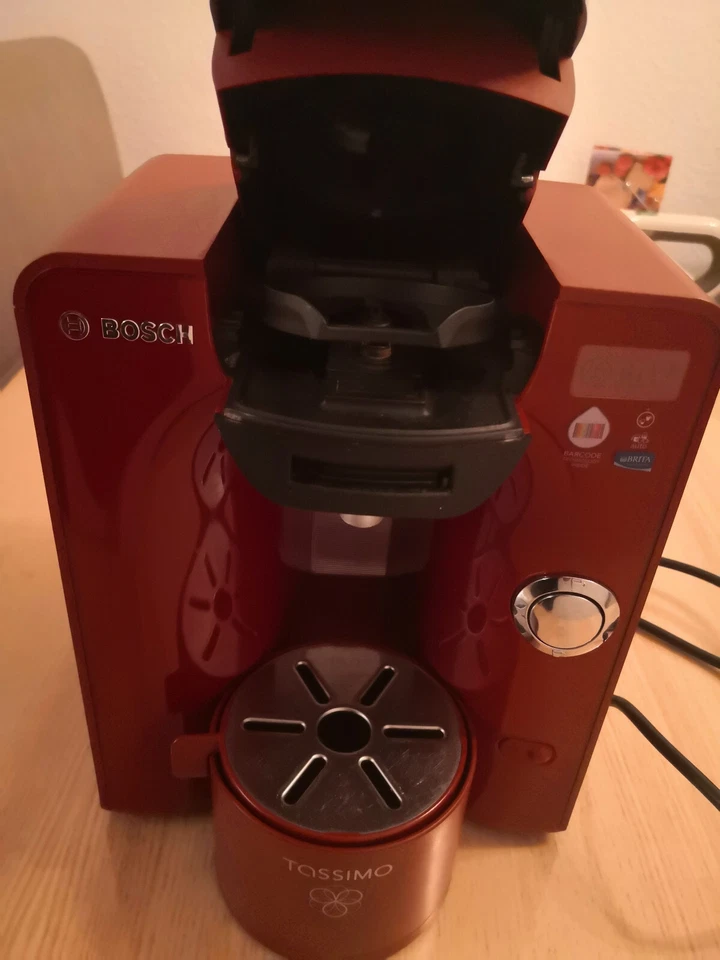 Bosch Tassimo TAS 55xx Kapselmaschine rot, ohne Britta Kartusche