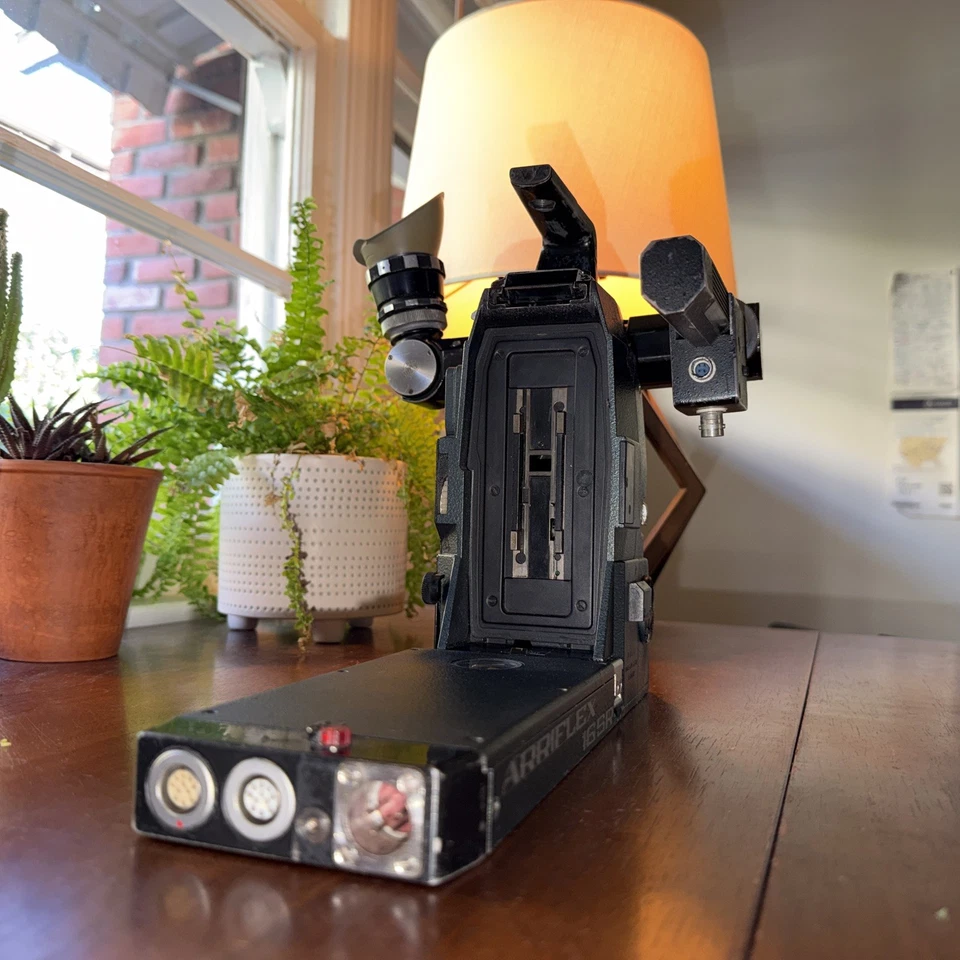 Arri Arriflex SR 1 + EVF и видеотранспорт (запчасти и ремонт как есть непроверенные) - Изображение 2 из 4