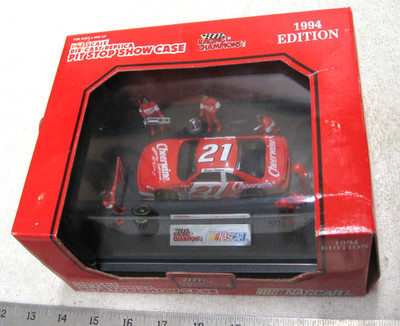 1994 RACING CHAMPION #21 CHEERWINE 1/43 NASCAR PIT CREW SHOW CASE W/ BOX SHEPARD