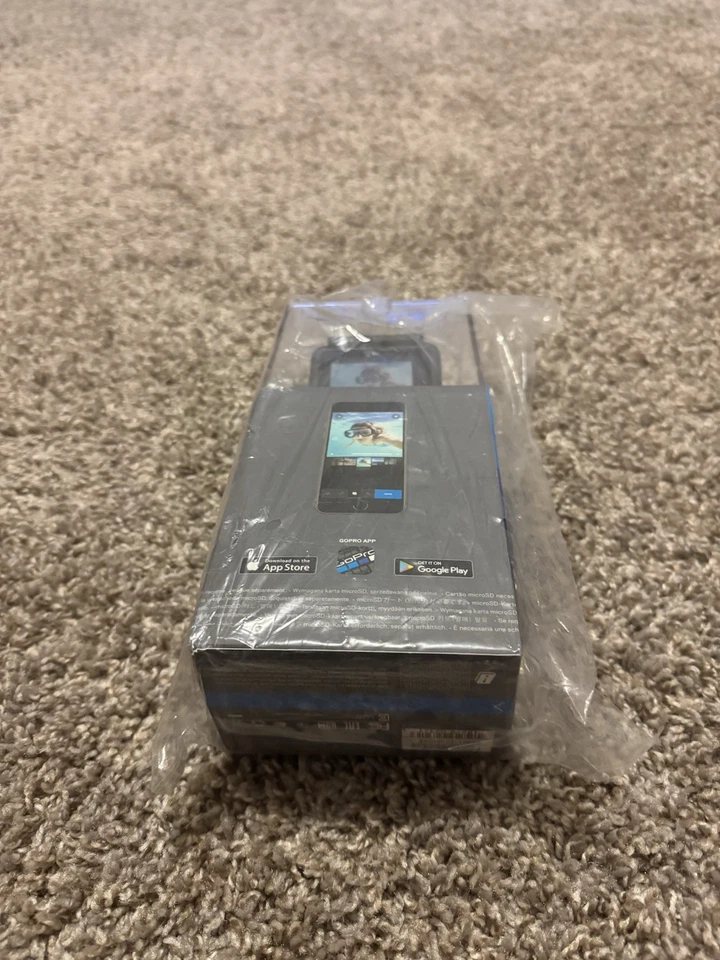 GoPro Hero 7 - Plateada - NUEVA/SELLADA + Kit de accesorios esenciales Foto 3 de 4