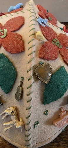 Vintage jughead felt beanie with charms, Buttons, Pins, Cracker Jack, 1950s