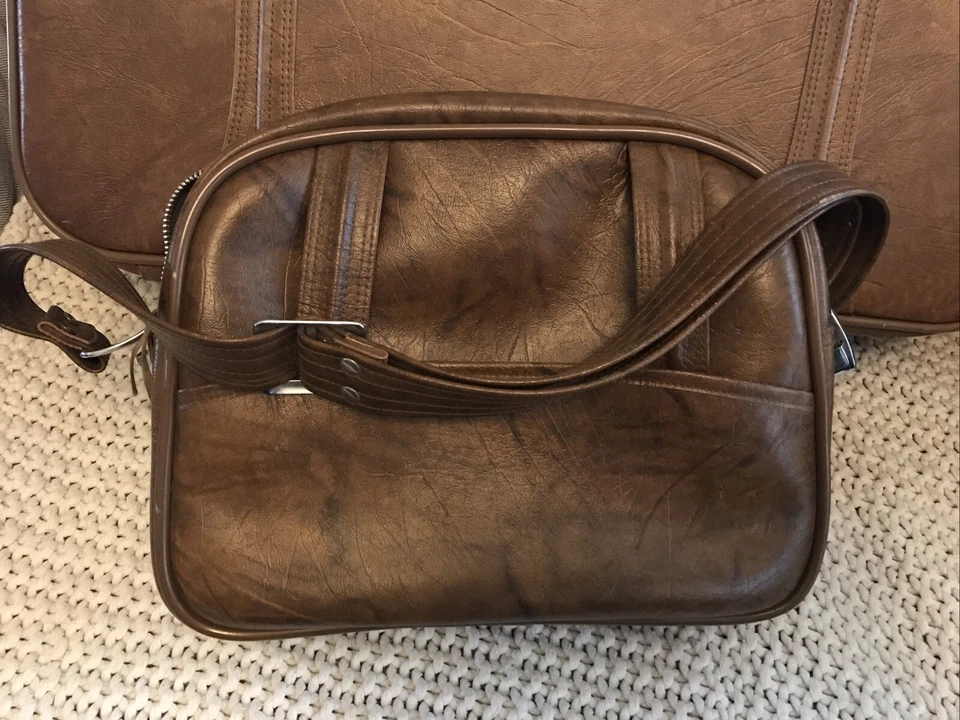 Juego de 4 piezas de equipaje de colección American Tourister Mustang marrón llaves blandas cajas bonito Foto 2 de 4