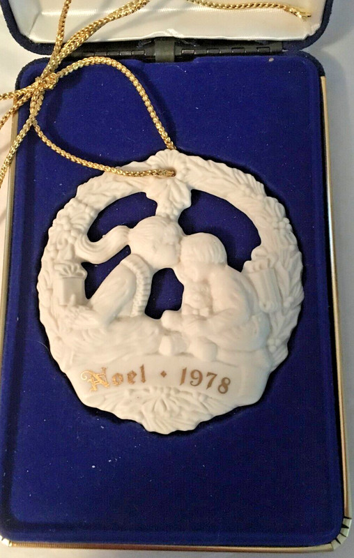 Gorham "Joys of Christmas" Fine China Christmas Ornament 1978 "Christmas Kiss"