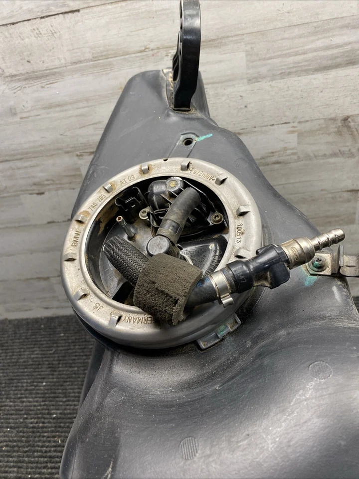 BMW R 1200 RT K26 2014 tanque de combustible usado 1033645K26KA Foto 3 de 4