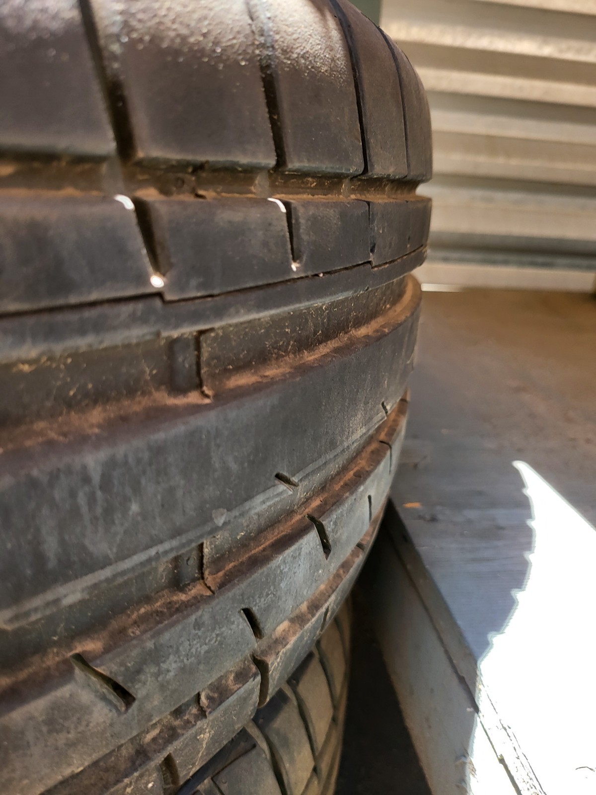 2008 ASTON MARTIN V8 VANTAGE 19" Wheels rims OEM 5x114.3 With Continental Tires