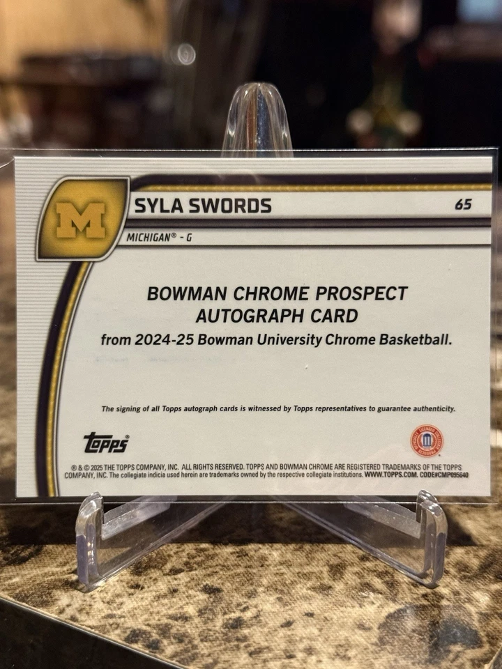 2024-25 Bowman University Chrome Syla Swords Green Shimmer Prospect Auto 1st #65 - Image 2 of 2