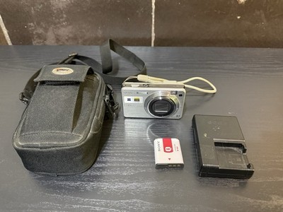 Sony CyberShot DSC-W150 Digital Camera  w/ Battery & Charger Works Tested