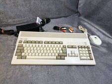 Commodore Amiga A1200 Computer With Leads And Mouse