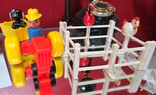 Vintage Fisher Price Little People Farm Tractor Trailer Lot Farmer, fence, more