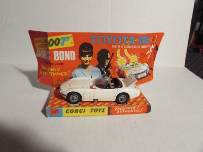 1967 JAMES BOND 007 Toyota 2000GT CORGI 336 C-6.5 in Original Box
