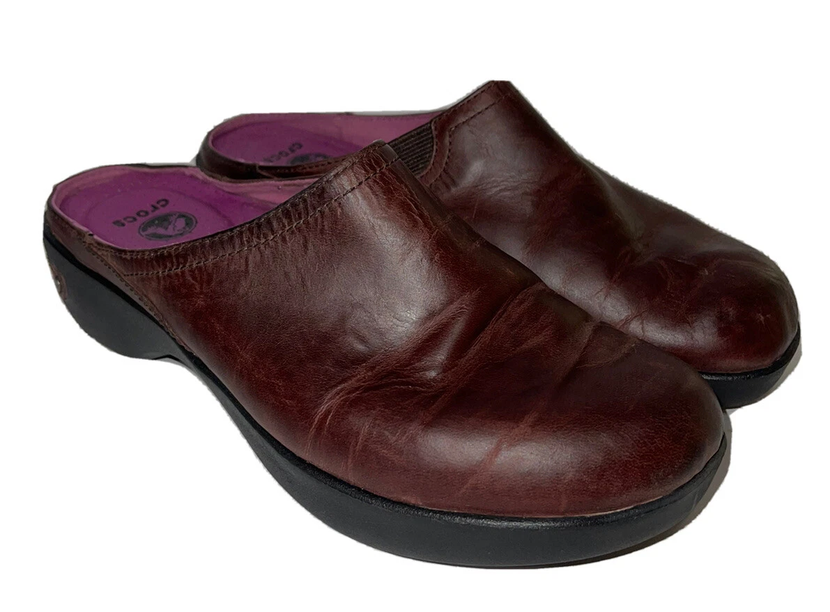 Crocs women's cobbler on sale 2.0 leather clog