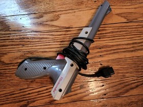 Nintendo NES Grey Light Zapper Gun Not Tested