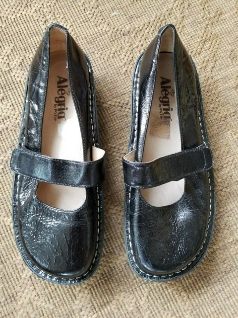 Alegria Mary Jane nursing shoes! These are the most - Depop