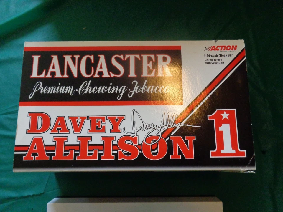 Coche Action Davey Allison #1 Lancaster Chewing Tobacco 1985 Monte Carlo 1:24 nuevo en caja Foto 4 de 4