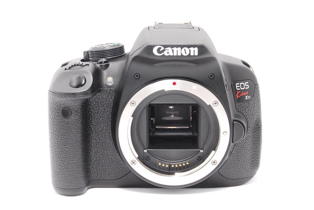 Canon kiss X7i Double lens & battery grip set Full HD video Canon kiss X7i Double lens & battery grip set Full HD video
