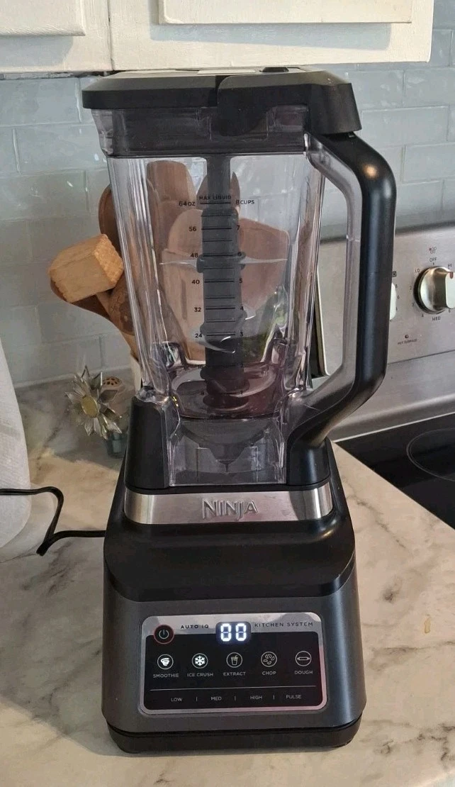 Ninja Professional Plus DUO 72-Oz Blender, Smoothies, Ice Crush, Auto-iQ
