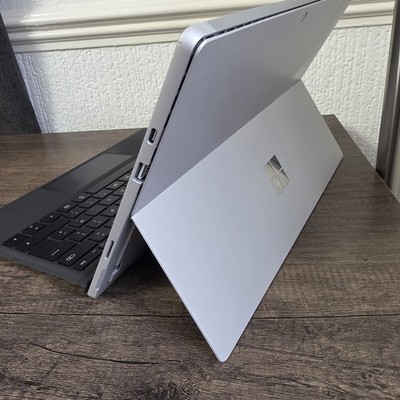 Microsoft Surface Pro 7 2in1 Touchscreen, (I3-10. Gen) 4GB RAM, 128GB SSD