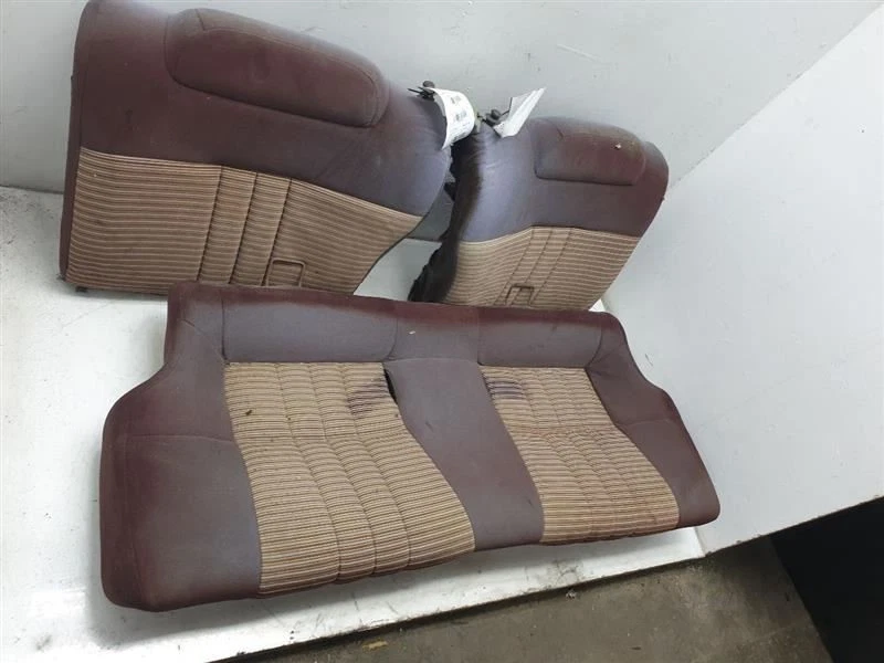 Ткань для заднего сиденья 82 83 84 85 Toyota Supra  - Изображение 2 из 4