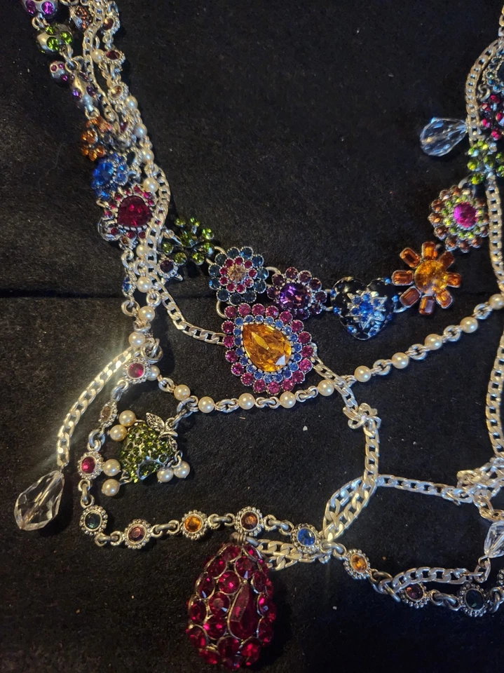 Colar Rodrigo Otazu cristal, pérola multi fio. Linda declaração de designer - Imagem 2 de 4