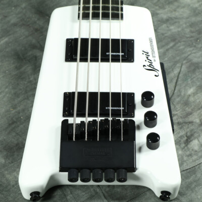 STEINBERGER Spirit Collection XT-25 Standard White 5-Strings with gig bag
