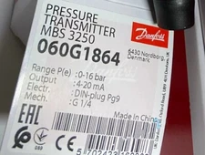 NEW DANFOSS MBS3250 060G1864 Pressure Transmitter UPS shipping