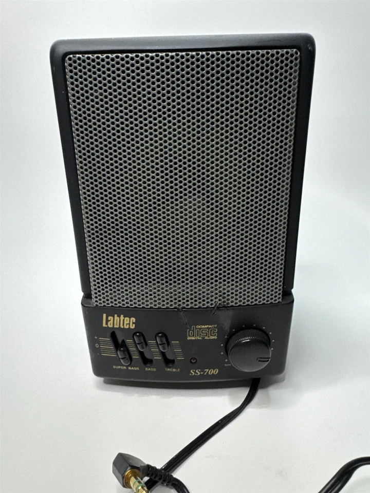 LABTEC SS-100 立体声扬声器系统老式(无电源线)怀旧 — 第 2/4 张图片