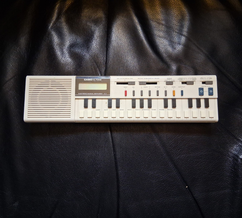 Casio VL-1 - VERY CLEAN - Scratchy Volume Slider - Made in JAPAN