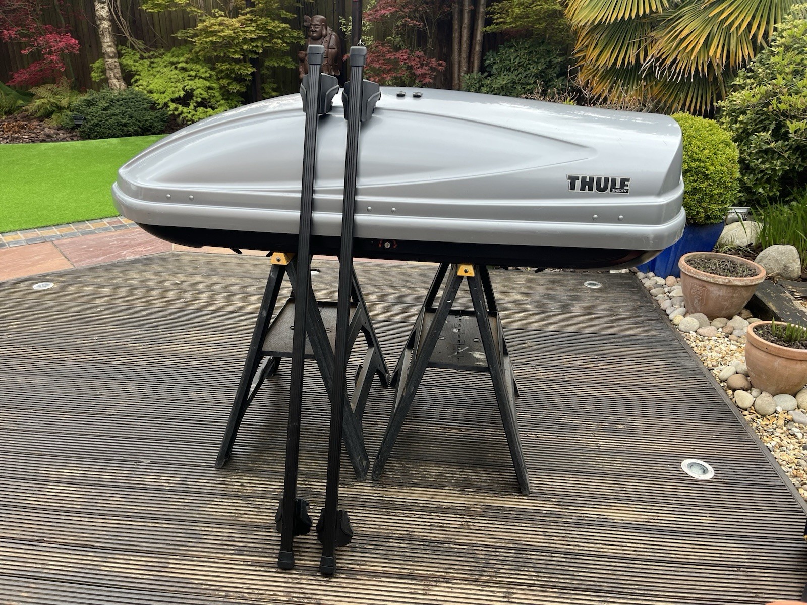 Thule Atlantis 200 Roof Box 440 Ltr + Bars Holiday Camping Ford Audi Vw BMW Kia