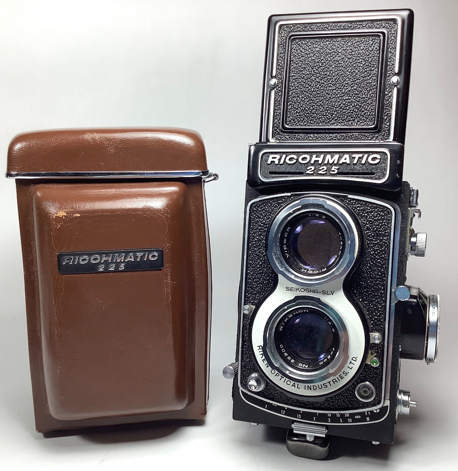 Vintage Ricoh Ricohmatic 225 6x6 Film TLR Camera & Leather Case