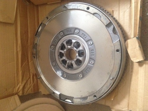 OEM FORD DUAL MASS FLYWHEEL 3M51 6477LD AND 1 363 710 - Picture 2 of 3