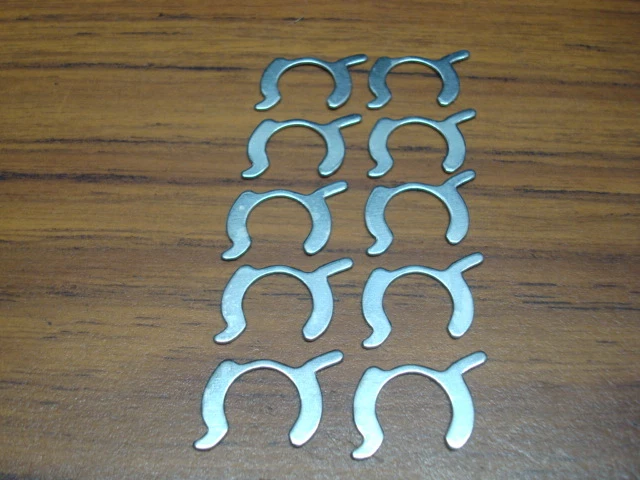 Tuned Port Injection Fuel Injector Retainer Clips: Set of 10 for Corvette w/TPI - Image 4 of 4