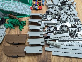 Lego 6081 Kings Mountain Fortress Knights Black Falcons Knights 6090 Knights Castle