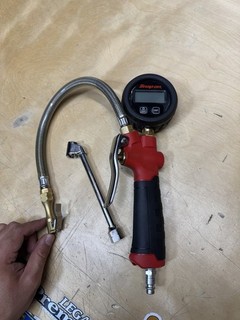 Snap On Tools Red Backlit Digital Tire Inflator Gauge 0 200 PSI TPGDL2000