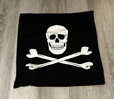 22''x22'' Jolly Roger Pirate Skull and Bones Eye Patch Bandana Black & White