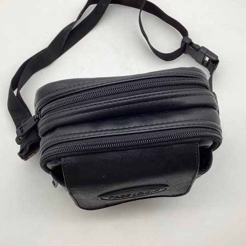 Case Logic Portable CD Player Black Bag and Strap Travel Bag Portable 705518 - Picture 4 of 15