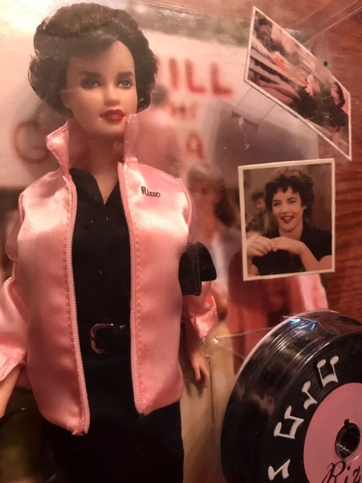 Barbie GREASE: RIZZO 30TH ANNIVERSARY GREASE Stockard Channing 2007 #M0679 NRFB - Image 3 of 4