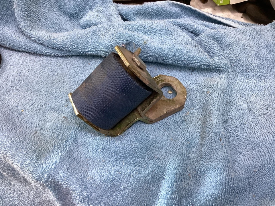 Chevrolet Buick Oldsmobile Pontiac 1967 1968 retractor de cinturón de seguridad azul medio 19"" Foto 3 de 4