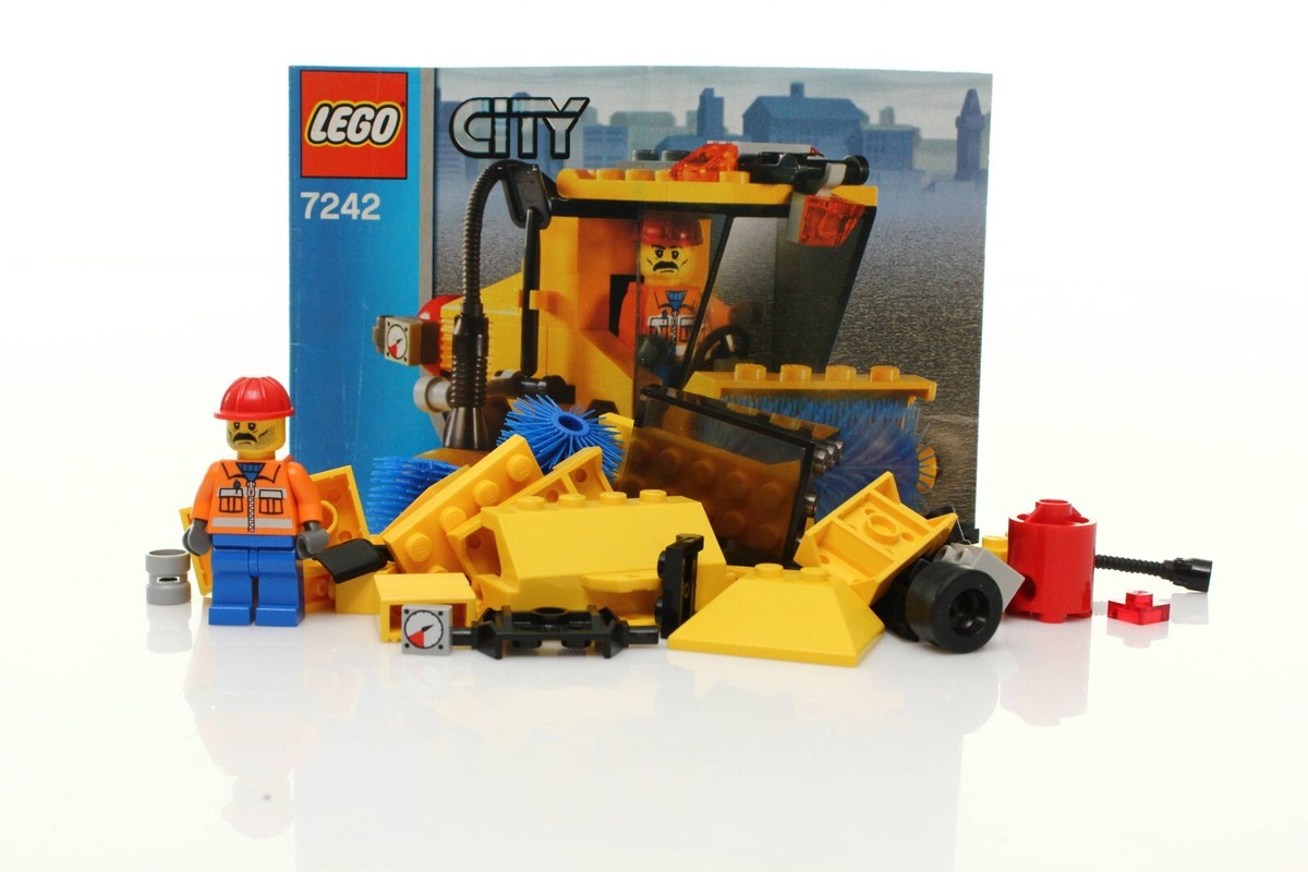 Lego Town City Traffic Set 7242 Street Sweeper 100% complete +