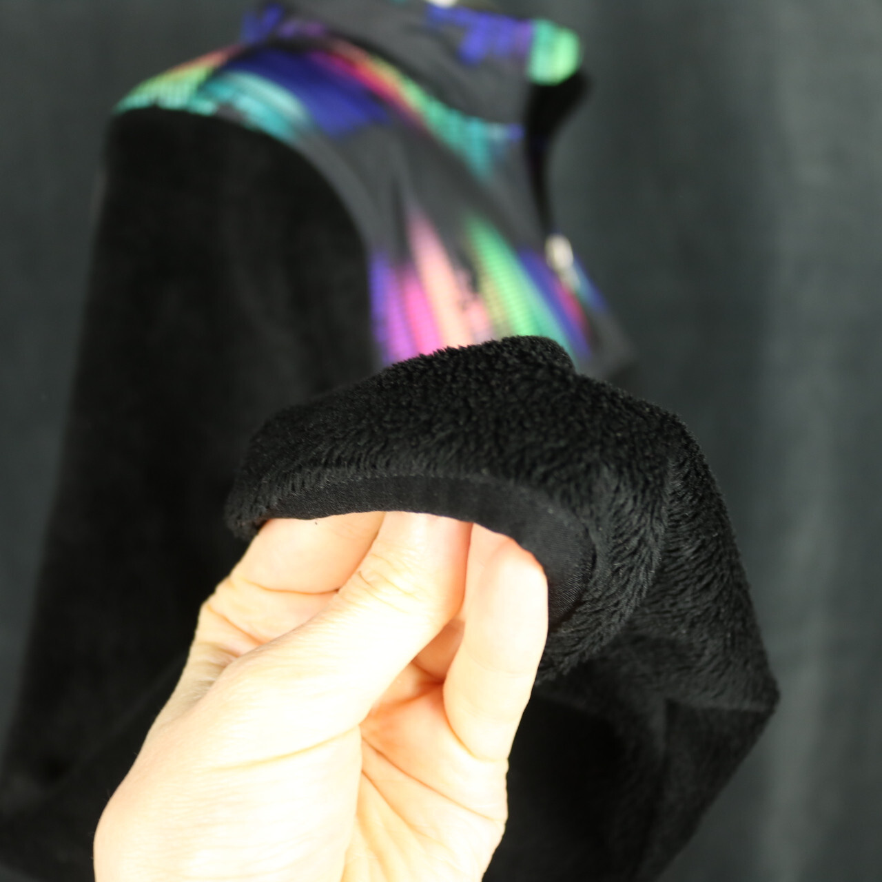 Giacca Fila Sport pile arcobaleno full zip retrò anni 80 90 tasche pelliccia sintetica nero L