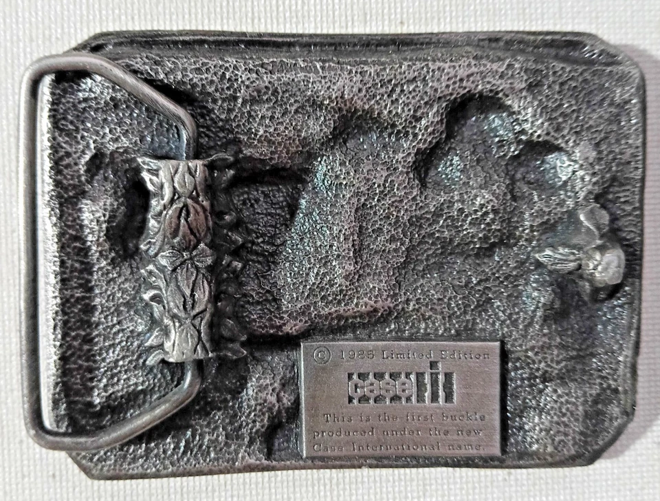 Case/IH International Harvester 1985 限量版锡质皮带扣 — 第 2/2 张图片