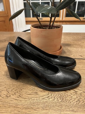 ARA Women's Cannes Black Patent Leather Pump High Soft Comfort Block Heel 5.5