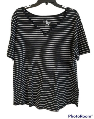 Just My Style Womens Top 2X Short Sleeves Black White Stripes