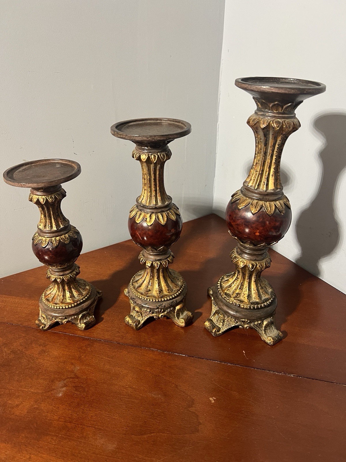 Set Of 3 Size 12&rdquo; -10&rdquo;- 8&rdquo; Tall Bronze Gold Finish