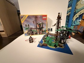 Lego 6270 Forbidden Island, 100% Complete W/ Box And Manual