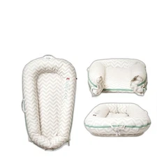 DockATotDeluxe White Grey Chevron Mat