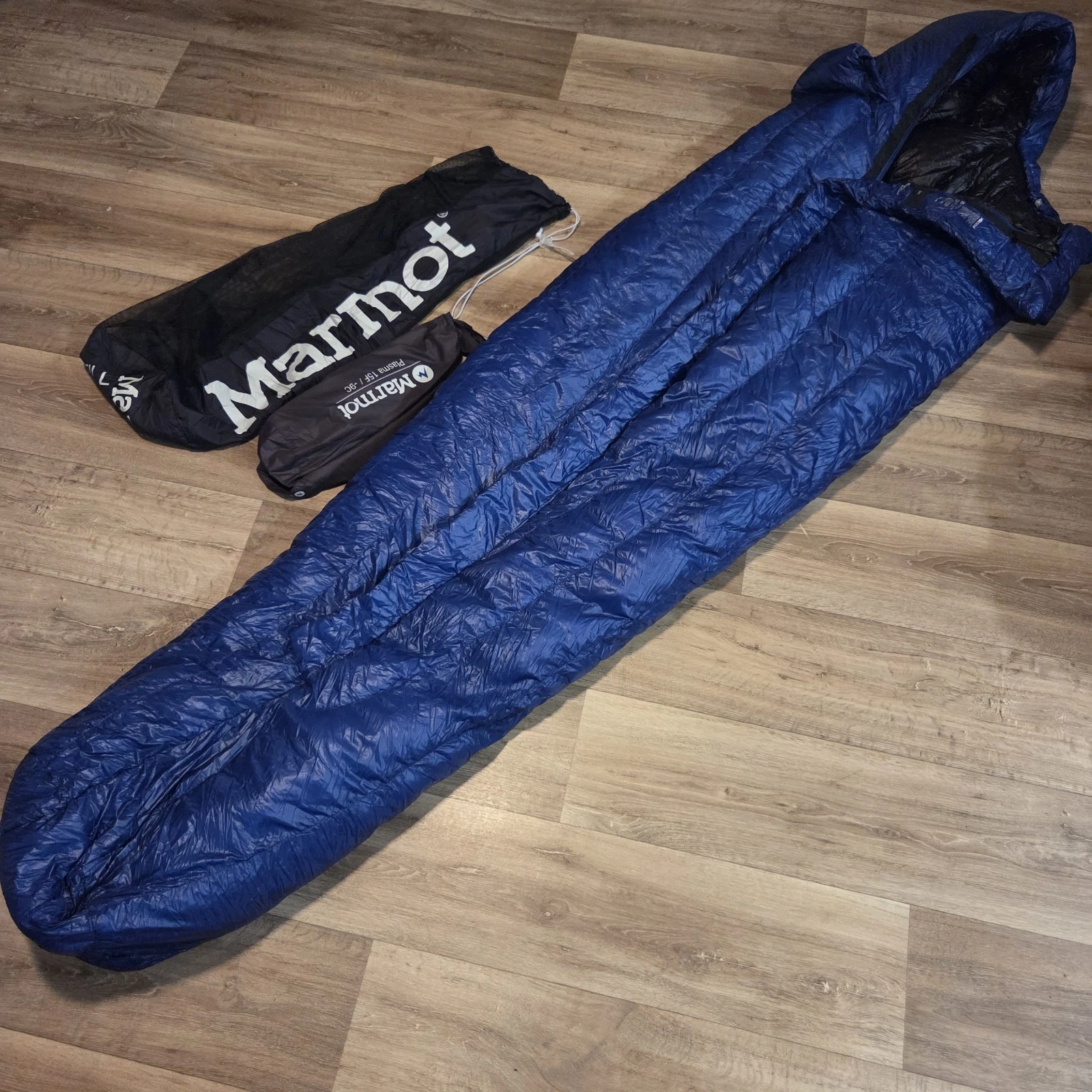 Marmot Plasma 15 / -9C Outdoor Sleeping Bag 900 Goose Down Insotect Blue Black
Opens in a new window