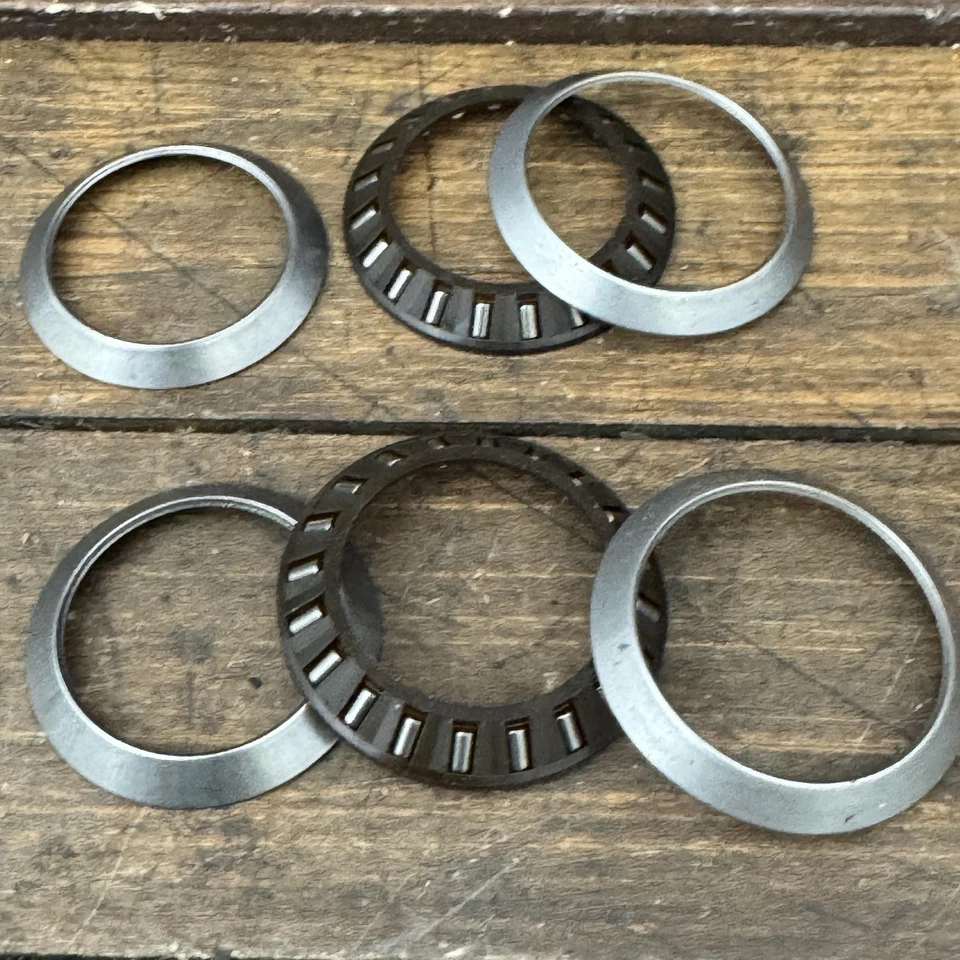 Vintage Stronglight Paramount 1in Threaded Headset 26.4mm NOS Race Roller Set - Image 4 of 4