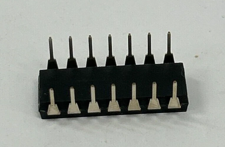 NXP SEMICONDUCTOR 74HC86N  14 PIN 4 CIRCUIT 2 INPUTS   LOT OF 50 - Image 4 of 4